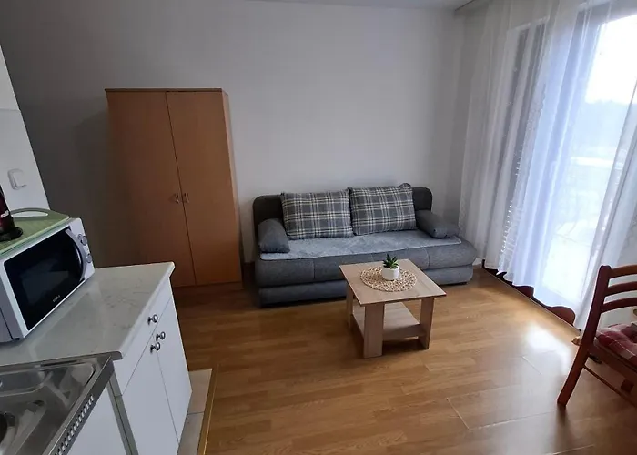 B With Balcony Garden & Sea View Apartamento *